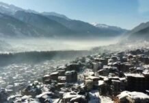 Tourists flocked to see snow in Himachal, traffic jam on roads, 15 thousand vehicles arriving daily