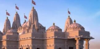 The first traditional Hindu temple will be built in Paris, carved stones sent