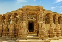 Confluence of mysteries and unique style