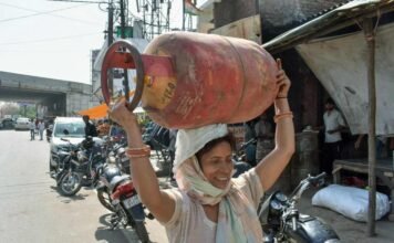 Situation of LPG consumption in urban and rural India