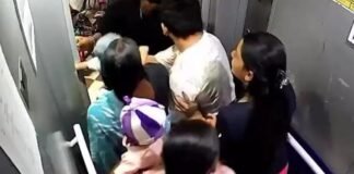 Innocent child’s hand stuck in lift door, people rescued wisely