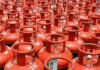 Outcry over LPG in Shravasti, woman standing in line unconscious